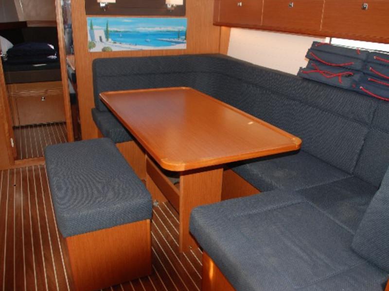 Book yachts online - sailboat - Bavaria Cruiser 41 - Cafard - rent