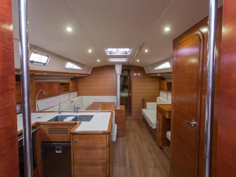 Book yachts online - sailboat - Salona 44 - Daddy's Toy - rent