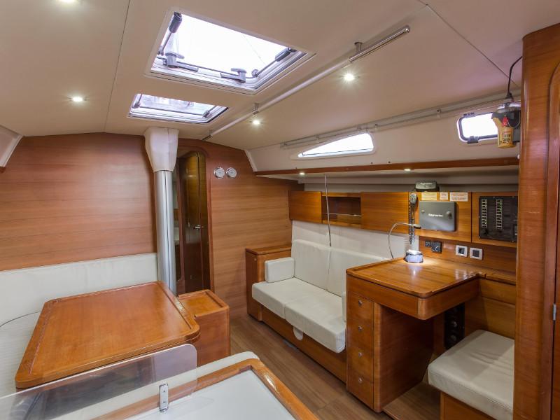 Book yachts online - sailboat - Salona 44 - Daddy's Toy - rent