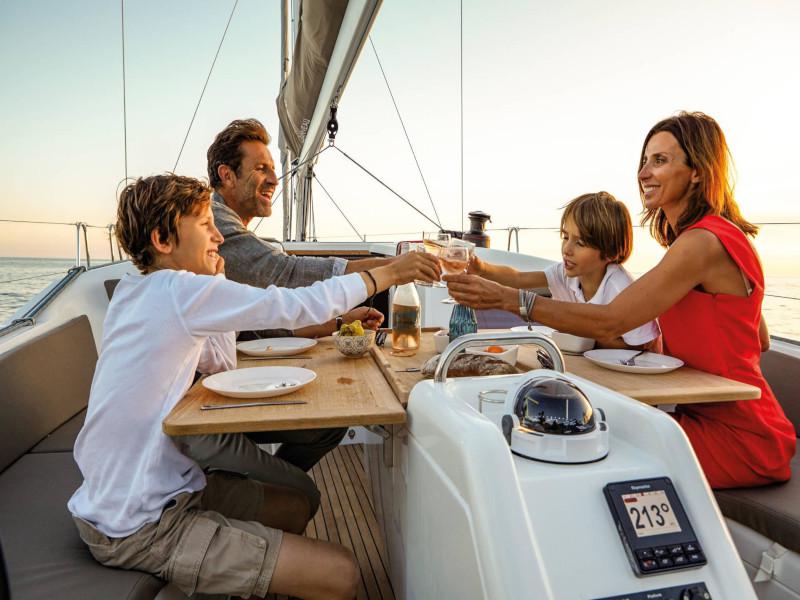 Book yachts online - sailboat - Sun Odyssey 410 - Elcano - rent
