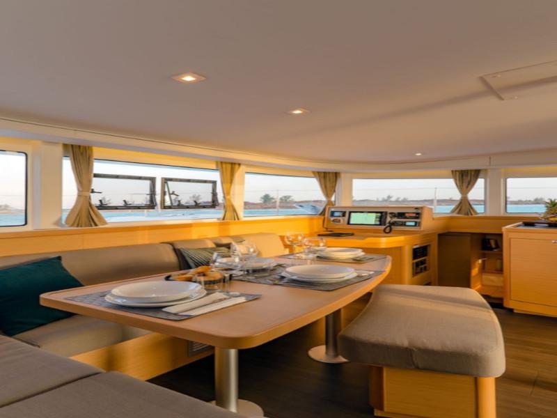 Book yachts online - catamaran - Lagoon 42 - Tethys - A/C &amp; Watermaker &amp; Generator - 4+2 Cabins/4 Heads - rent