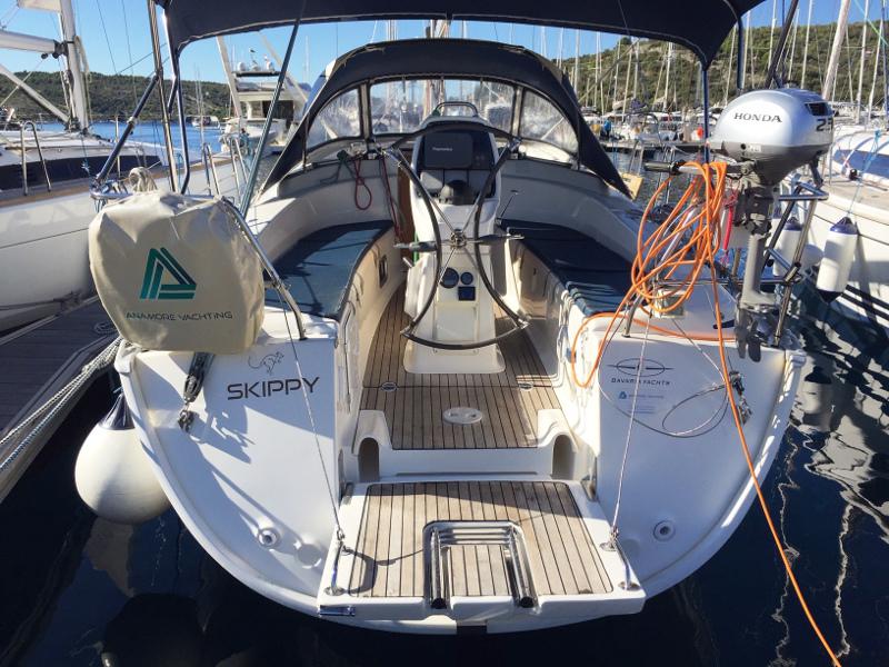 Book yachts online - sailboat - Bavaria 34 Cruiser - Skippy - rent