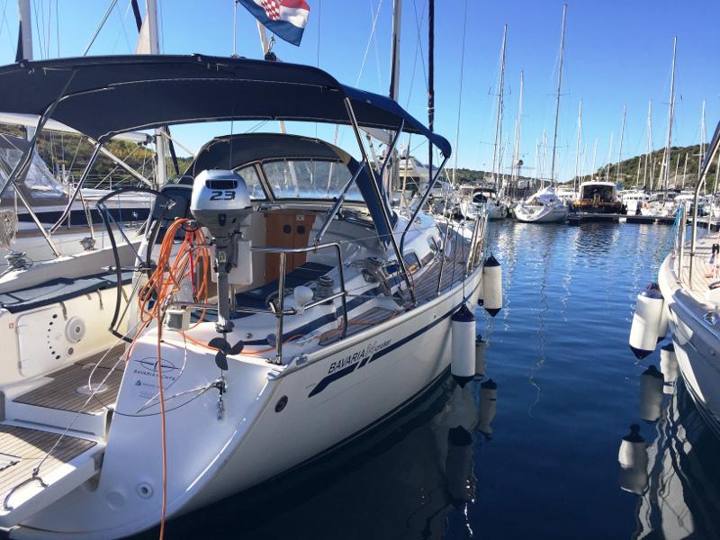 Book yachts online - sailboat - Bavaria 34 Cruiser - Skippy - rent