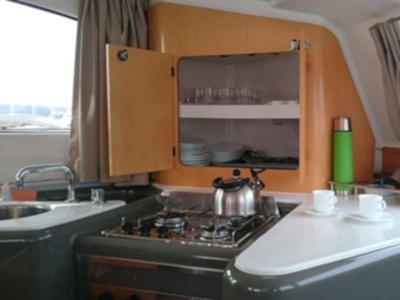 Book yachts online - catamaran - Lavezzi 40 - Mrs. Brightside - rent