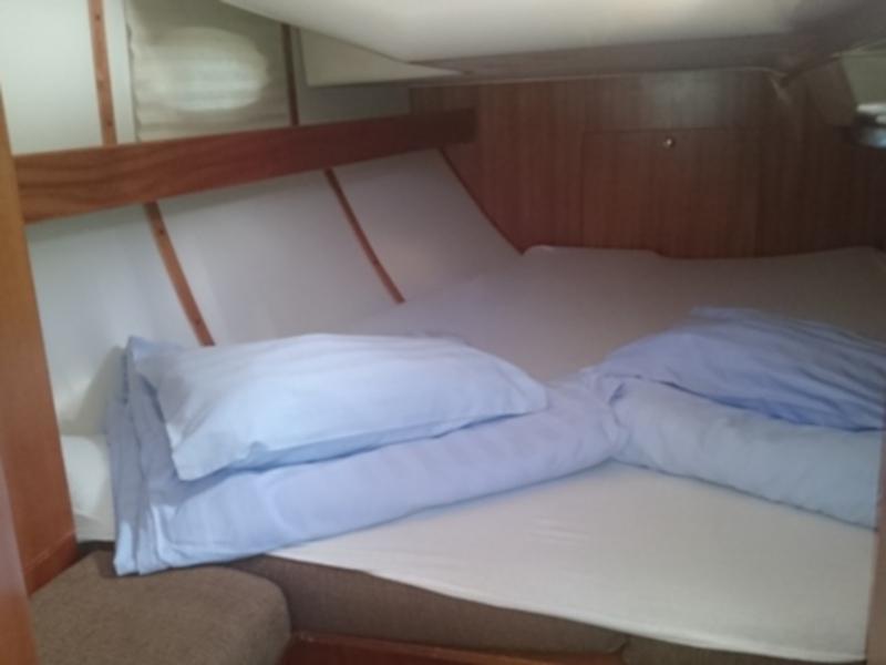 Book yachts online - sailboat - Elan 384 Impression - Kanani - rent