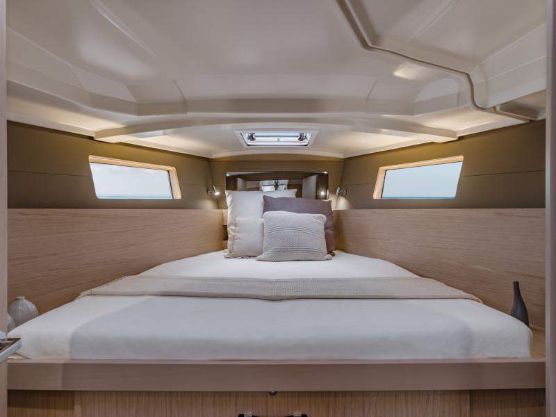 Book yachts online - sailboat - Oceanis 41.1 - White Bird   (no animals allowed) - rent