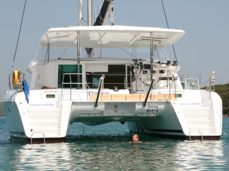 Book yachts online - catamaran - Lagoon 420 - JaJa 4 - rent