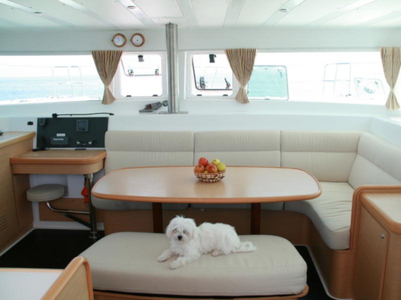 Book yachts online - catamaran - Lagoon 420 - JaJa 4 - rent