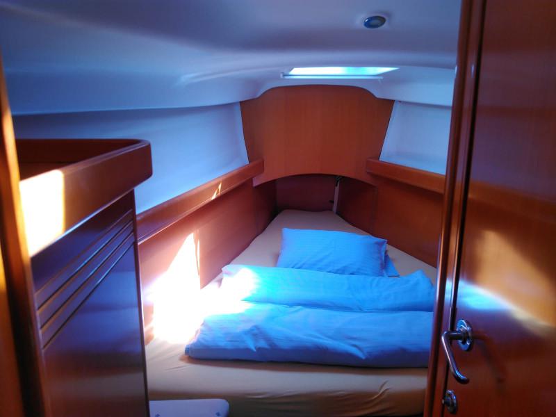 Book yachts online - sailboat - First 40.7 - Kodo - rent