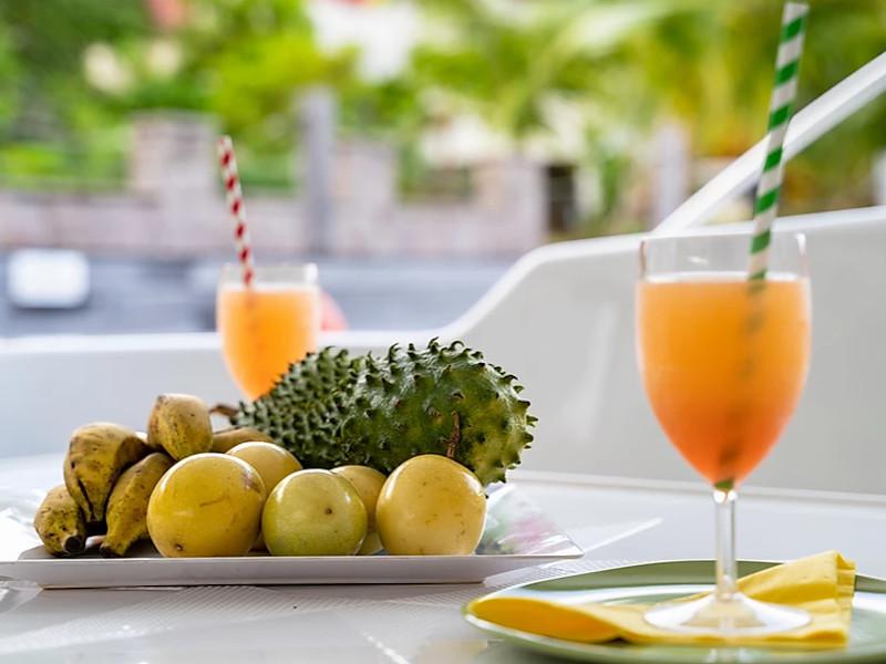 Book yachts online - powercatamaran - Afri-Cat 420 - Suzy Q - rent