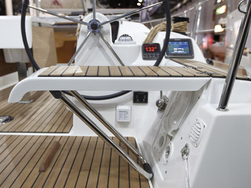 Book yachts online - sailboat - Dufour 350 - White Pearl - rent