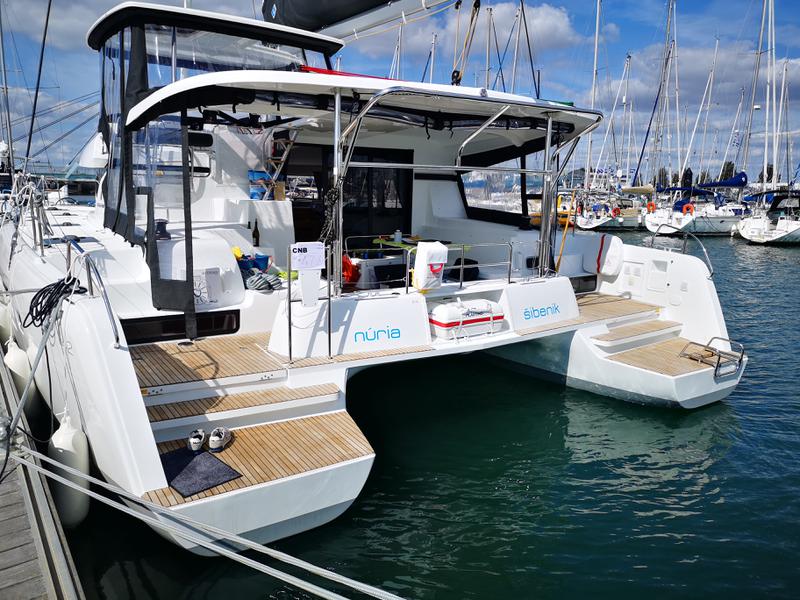 Book yachts online - catamaran - Lagoon 42 owner version - NURIA - rent
