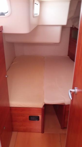 Book yachts online - sailboat - Hanse 531 - Bahia Feliz III - rent