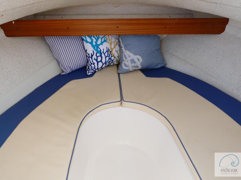 Book yachts online - motorboat - Passport 430 cabin - no name - rent