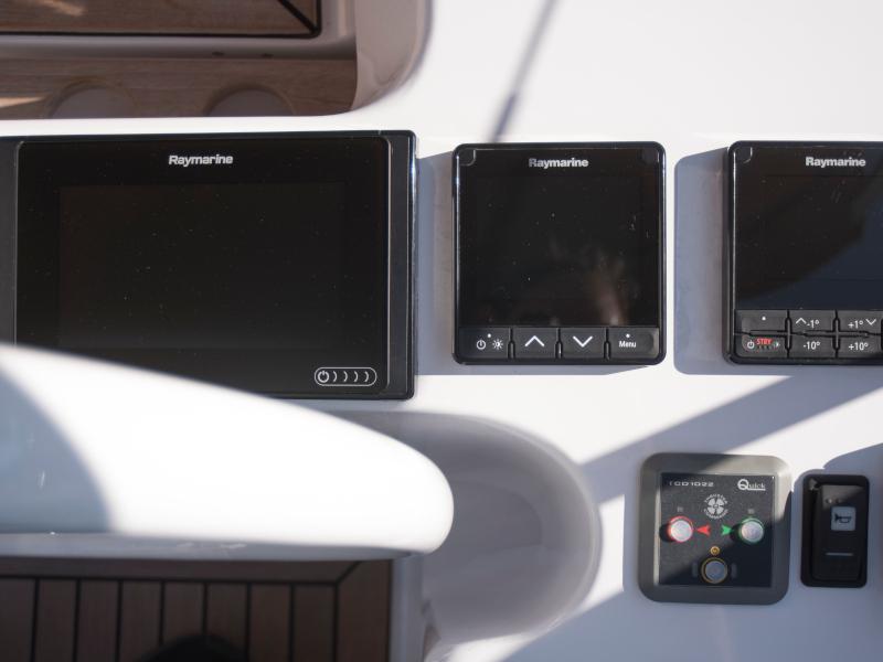 Book yachts online - sailboat - Elan Impression 45 - Helen - rent