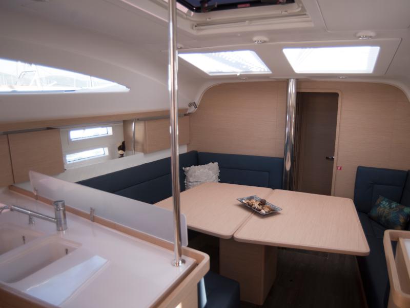 Book yachts online - sailboat - Elan Impression 45 - Helen - rent