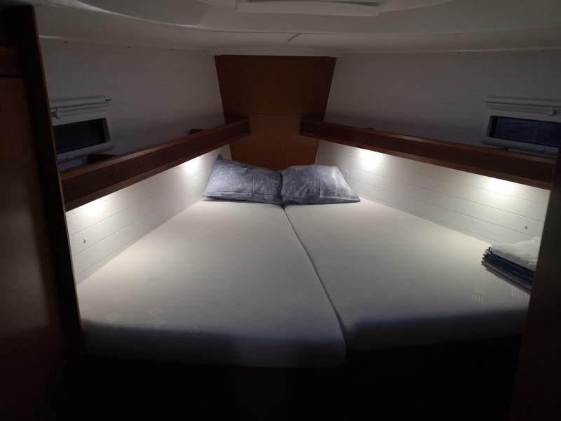 Book yachts online - sailboat - Bavaria 36 - Tamra - rent