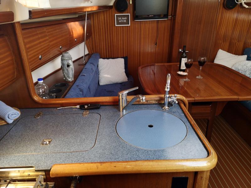 Book yachts online - sailboat - Bavaria 32 - Andromeda - rent