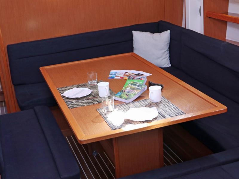 Book yachts online - sailboat - Bavaria Cruiser 50 - Hera - rent