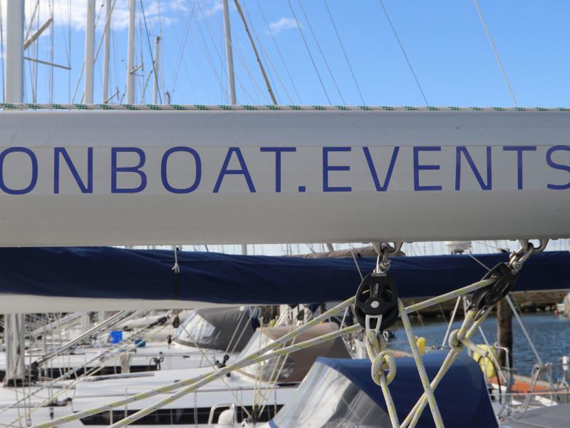 Book yachts online - sailboat - Bavaria Cruiser 40 - Benno - rent