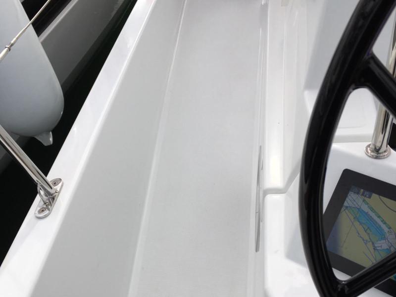 Book yachts online - sailboat - Sun Odyssey 440 - Celine - rent