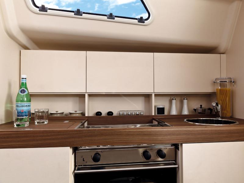 Book yachts online - sailboat - Dehler Varianta 37 - Leila - rent