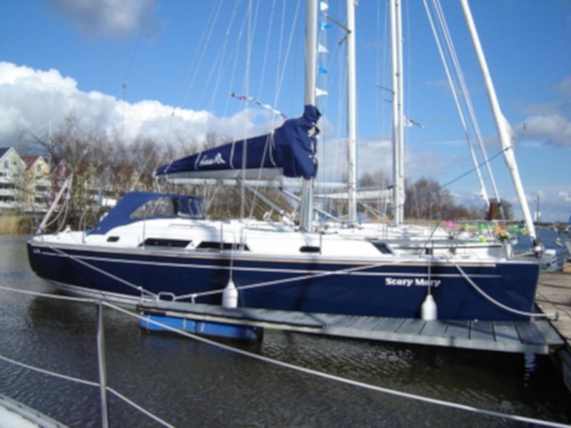 Book yachts online - sailboat - Hanse 370 - Scary Mary - rent