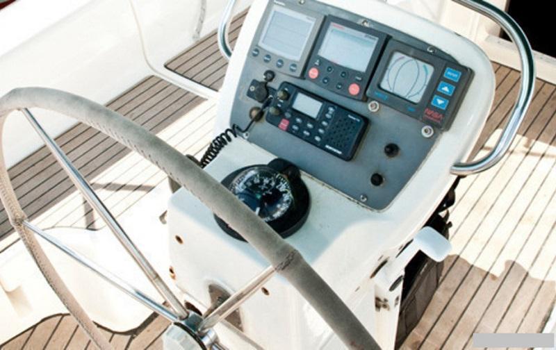 Book yachts online - sailboat - Bavaria 38 holiday - Dias - rent