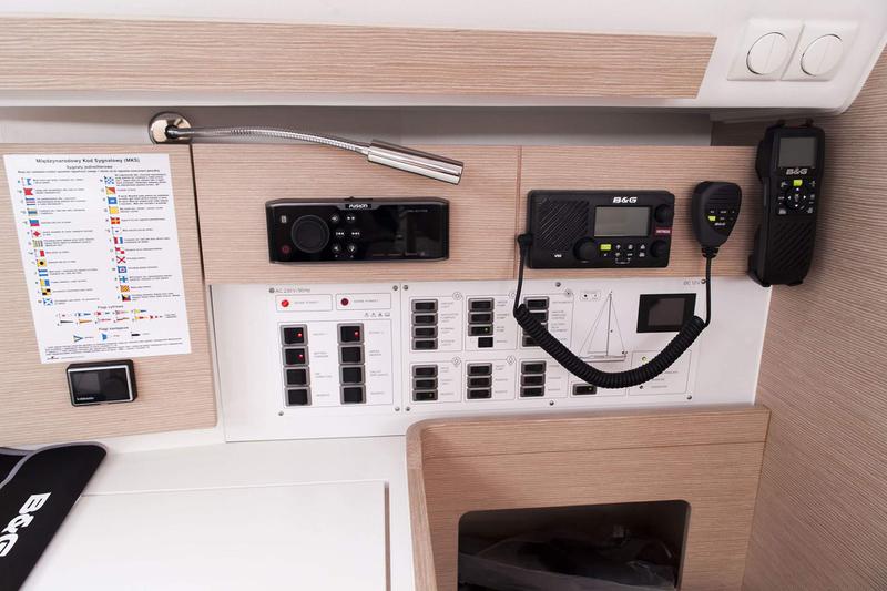 Book yachts online - sailboat - Elan 45 Impression - IBISS - rent