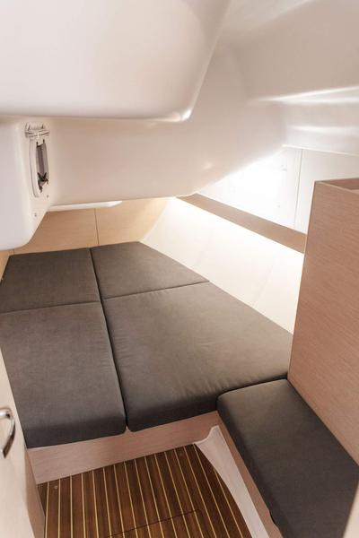 Book yachts online - sailboat - Elan 45 Impression - IBISS - rent