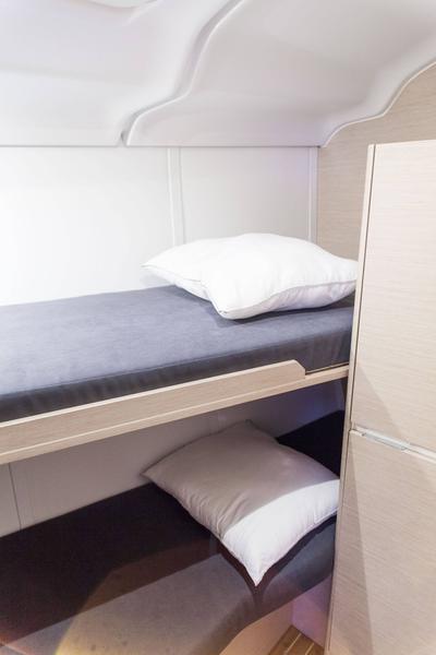 Book yachts online - sailboat - Elan 45 Impression - IBISS - rent