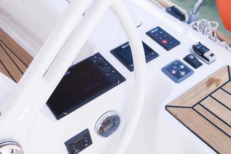 Book yachts online - sailboat - Elan 45 Impression - IBISS - rent