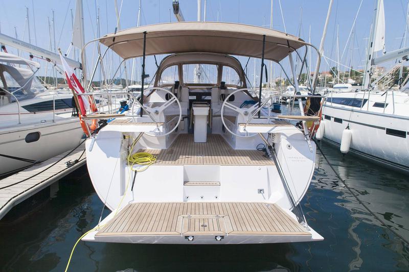 Book yachts online - sailboat - Elan 45 Impression - IBISS - rent