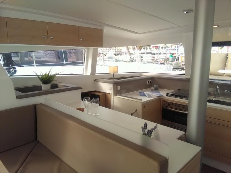 Book yachts online - catamaran - Bali 4.1 - TESTA - rent