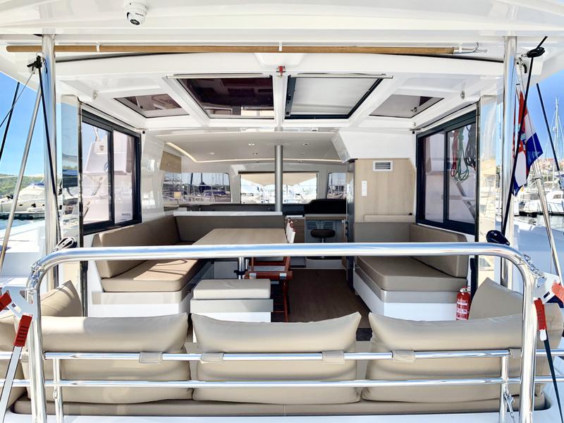 Book yachts online - catamaran - Bali 4.1 - WENDY - rent