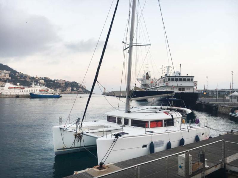 Book yachts online - catamaran - Lagoon 400 - Nusa - rent