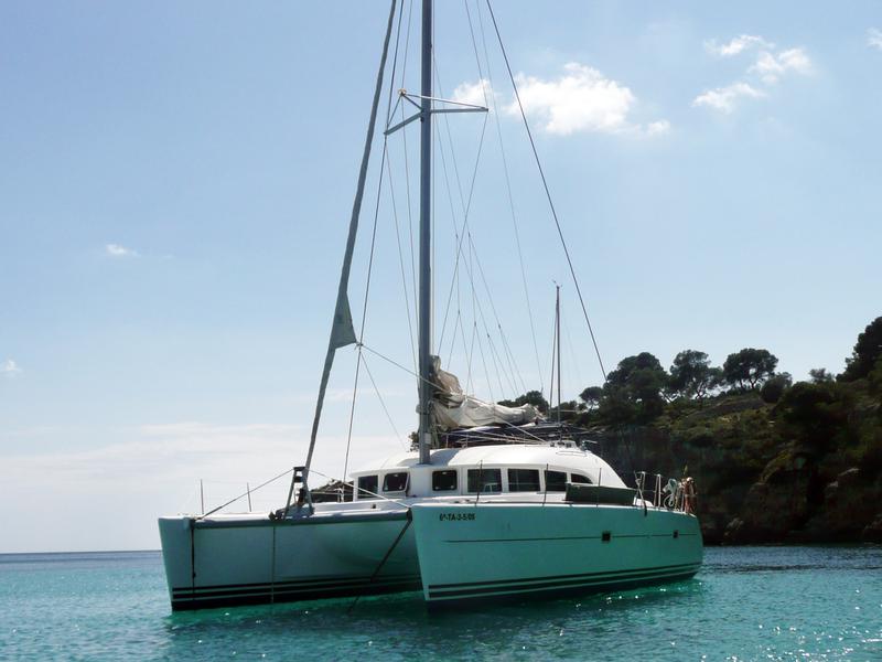 Book yachts online - catamaran - Lagoon 380 - Elan - rent