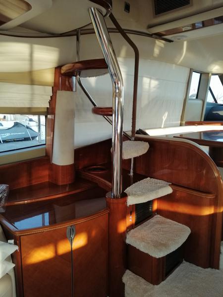 Book yachts online - motorboat - Princess 61 - Allegria - rent