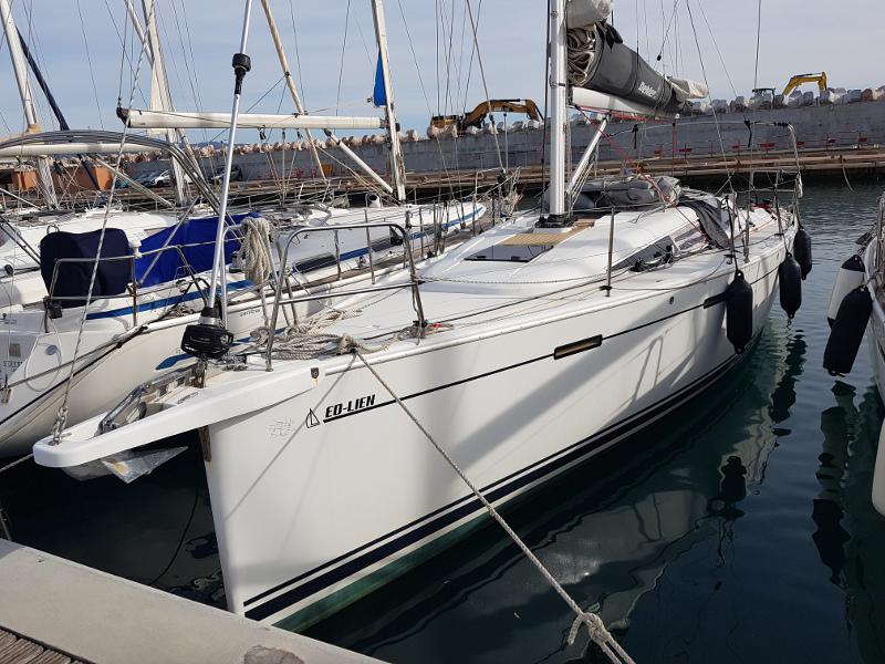 Book yachts online - sailboat - Dehler 38 - Eo-Lien - rent
