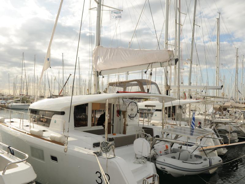 Book yachts online - catamaran - Lagoon 39 - CARPE DIEM - rent