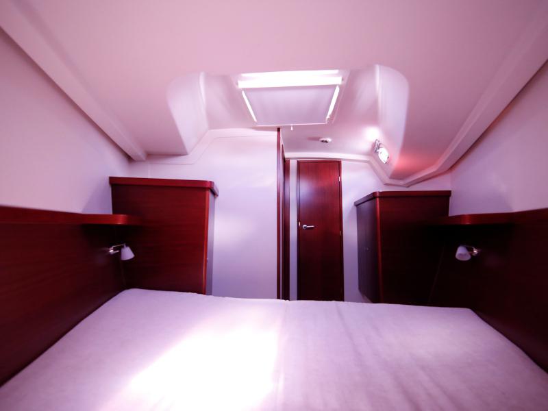 Book yachts online - sailboat - Hanse 400 - Freddo - rent