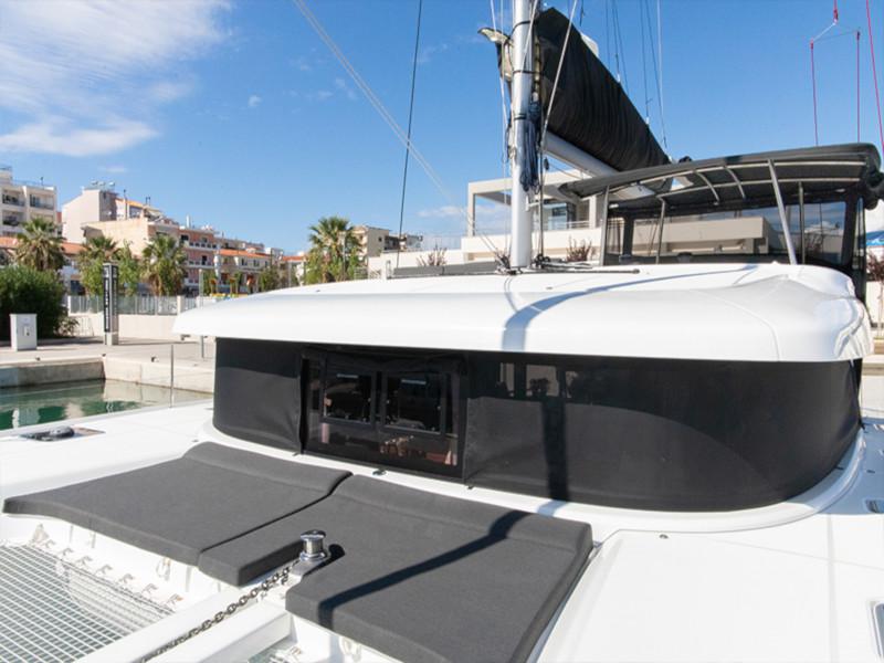 Book yachts online - catamaran - Lagoon 42 - Dioni - rent