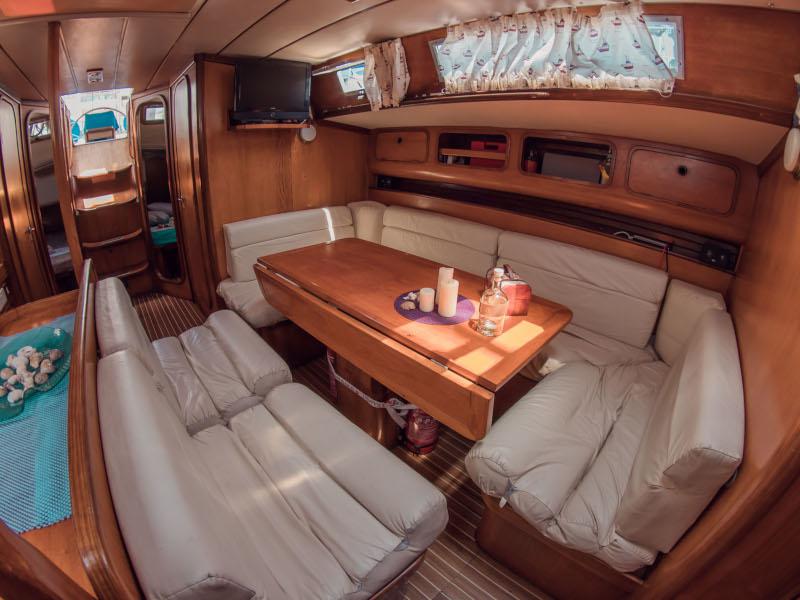 Book yachts online - sailboat - Beneteau 50 - Adonis - rent