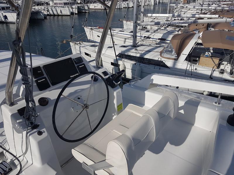 Book yachts online - catamaran - Dufour Catamaran 48 - Albertina II - rent