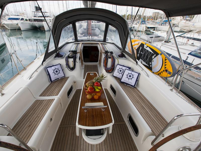 Book yachts online - sailboat - Oceanis 46 - Victoria - rent