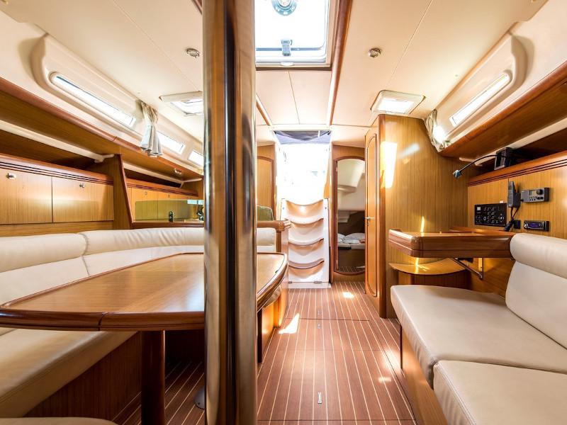 Book yachts online - sailboat - Sun Odyssey 42i - Thalia - rent