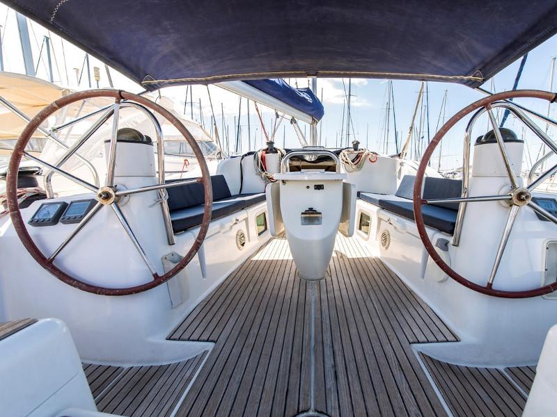 Book yachts online - sailboat - Sun Odyssey 42i - Thalia - rent