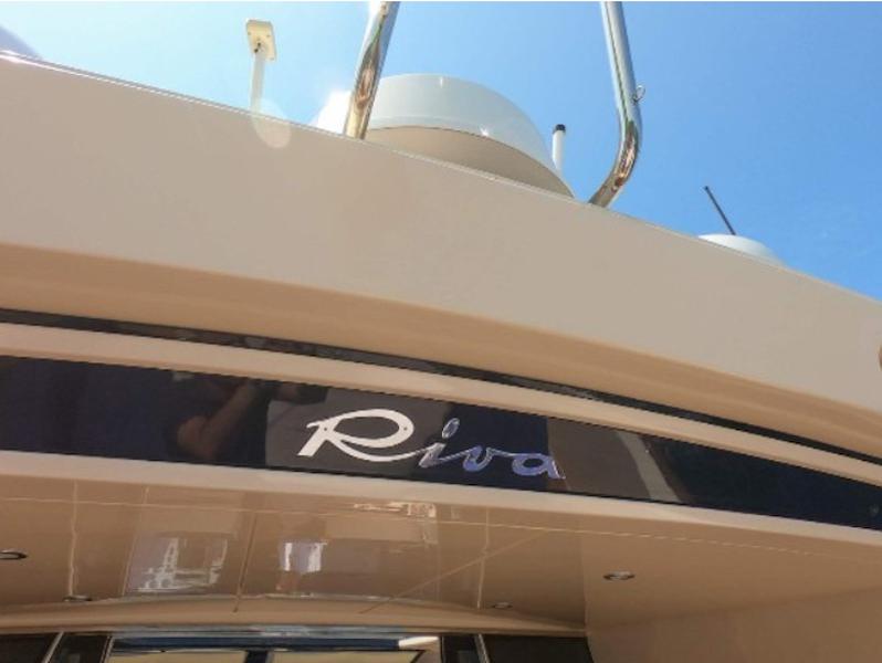 Book yachts online - motorboat - Riva Slendida 72 - Babluc - rent