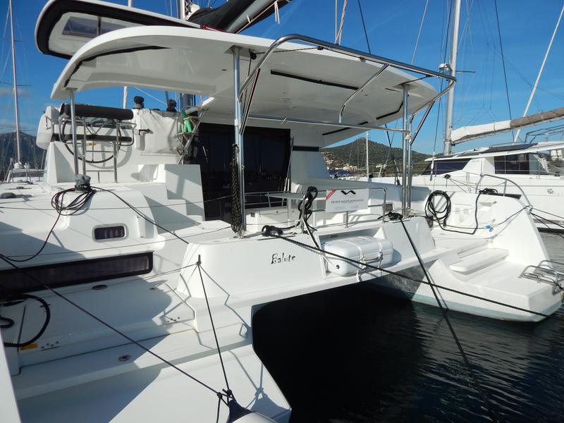 Book yachts online - catamaran - Lagoon 42 - Balute - rent