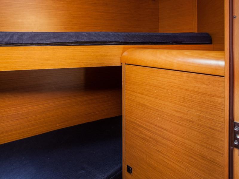 Book yachts online - sailboat - Sun Odyssey 439 - Gipsy Queen - rent